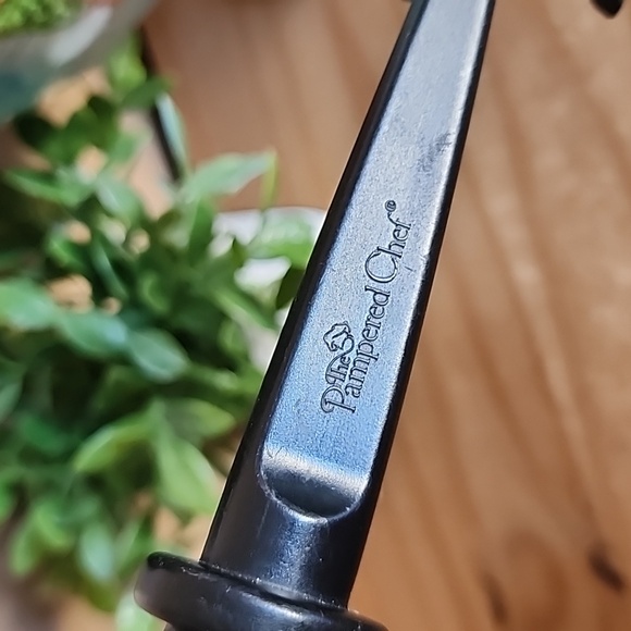 Pampered Chef Kitchen Helper Set - Picture 5 of 8